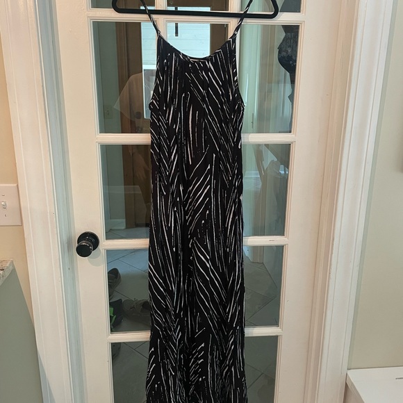 Merona Dresses & Skirts - Merona black and white maxi dress
